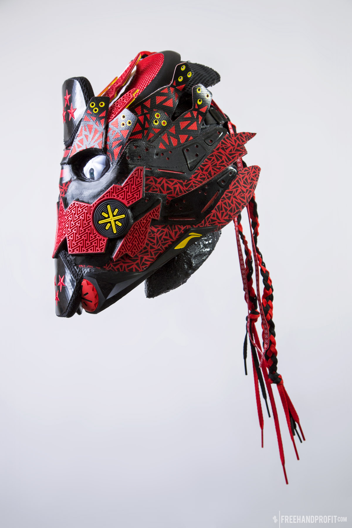 No.119 : WoW 4 Screw Mask — FREEHAND PROFIT